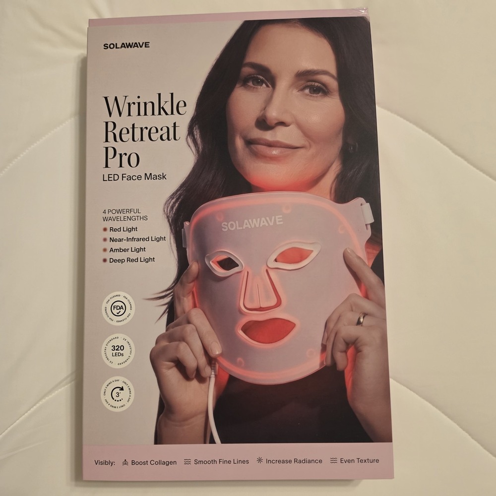 NEW Solawave Wrinkle Retreat Pro LED Light Therapy Face Mask, 320 LEDs
